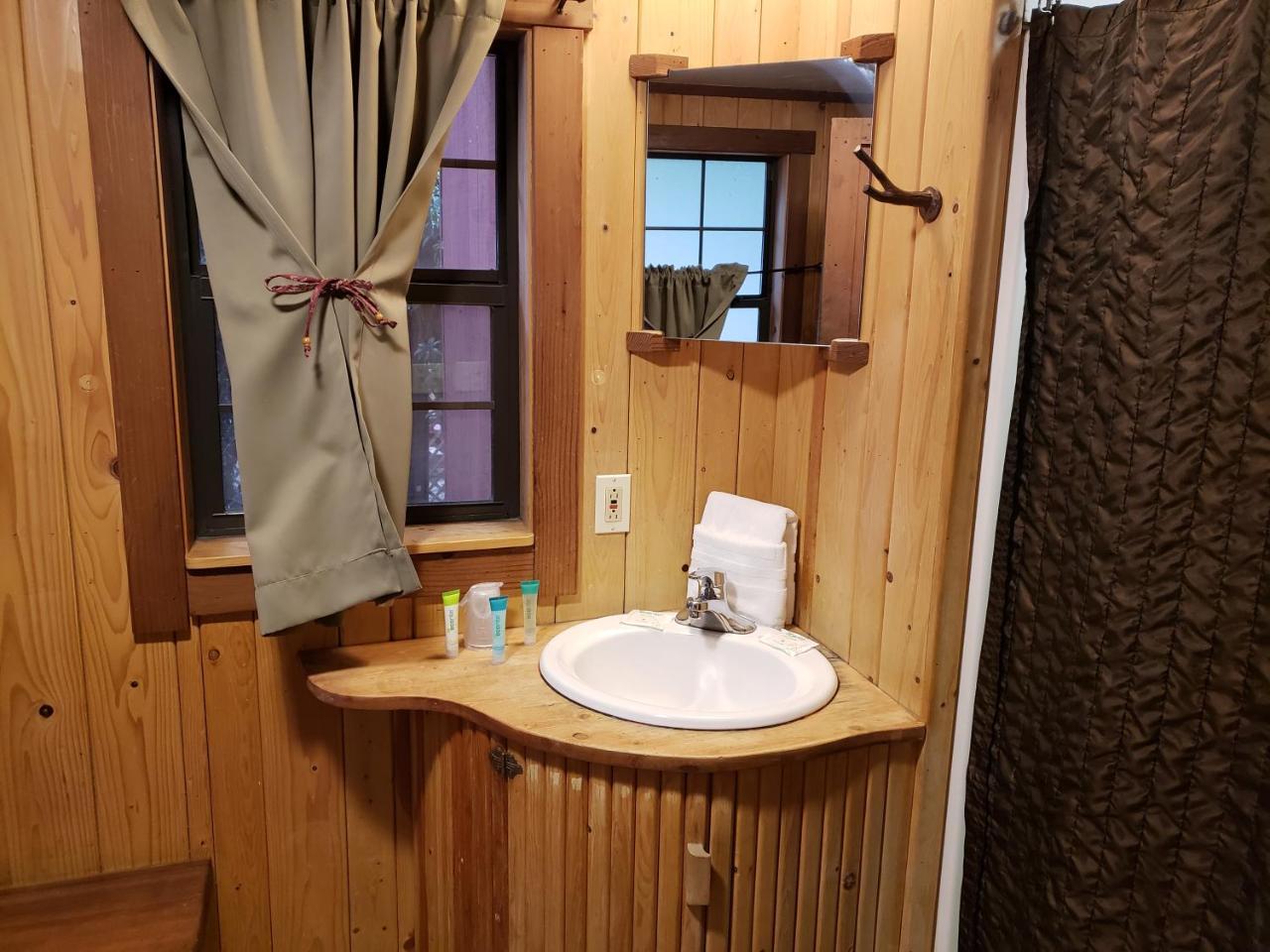 Riverside Campground & Cabins Big Sur Kamer foto